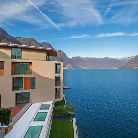 Como Lake 아파트