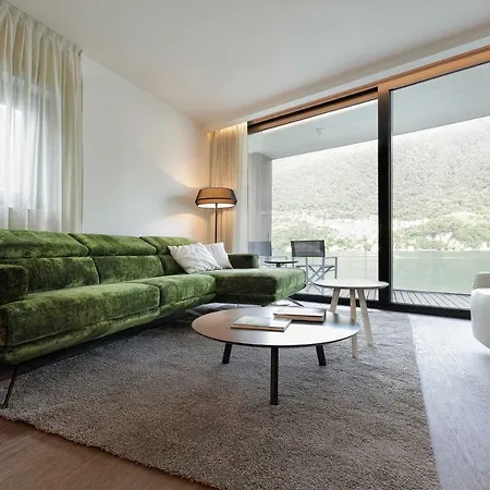 Como Lake 아파트 라글리오